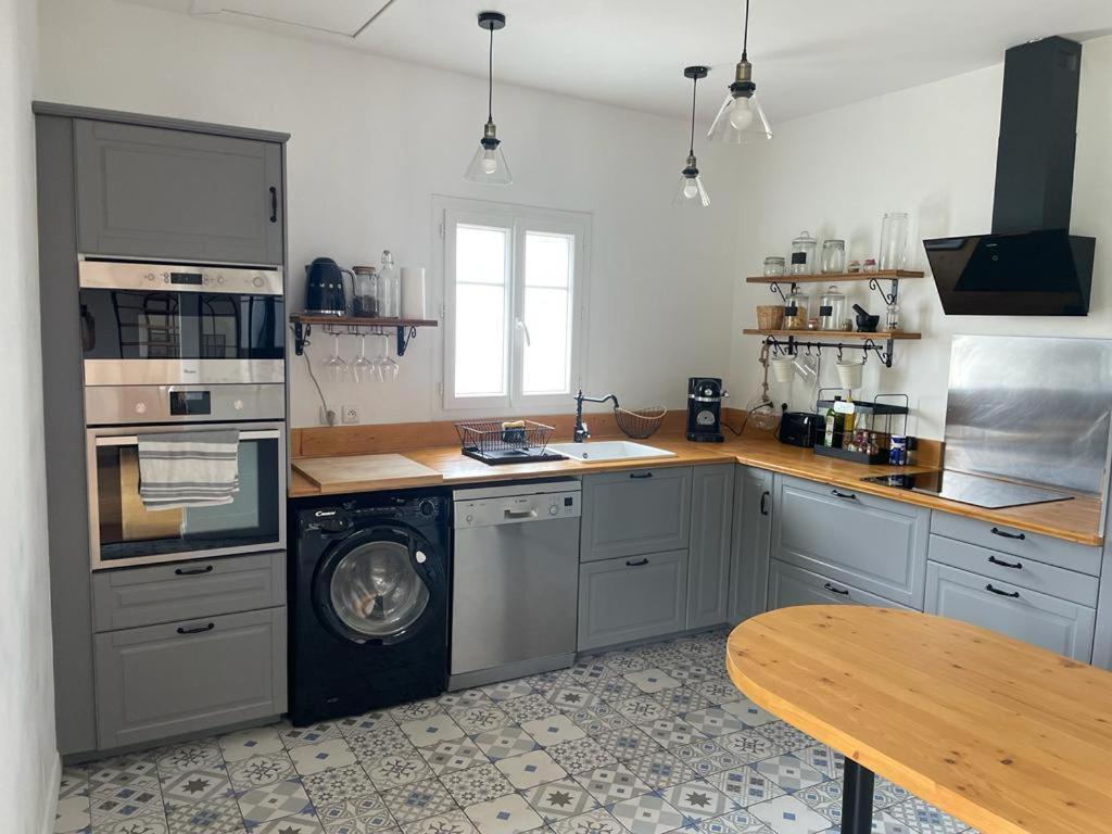 Charmante Echoppe En Pierre Proche Gare Villa Libourne Exterior photo
