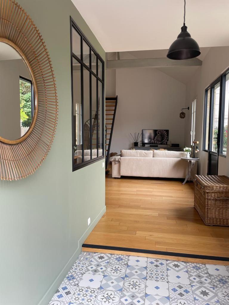 Charmante Echoppe En Pierre Proche Gare Villa Libourne Exterior photo